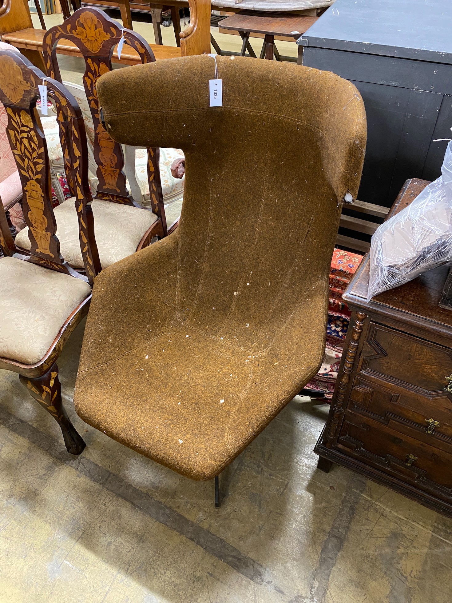 Alfredo Haberli for Moroso 'Take a line for a walk' swivel chair. Condition - poor